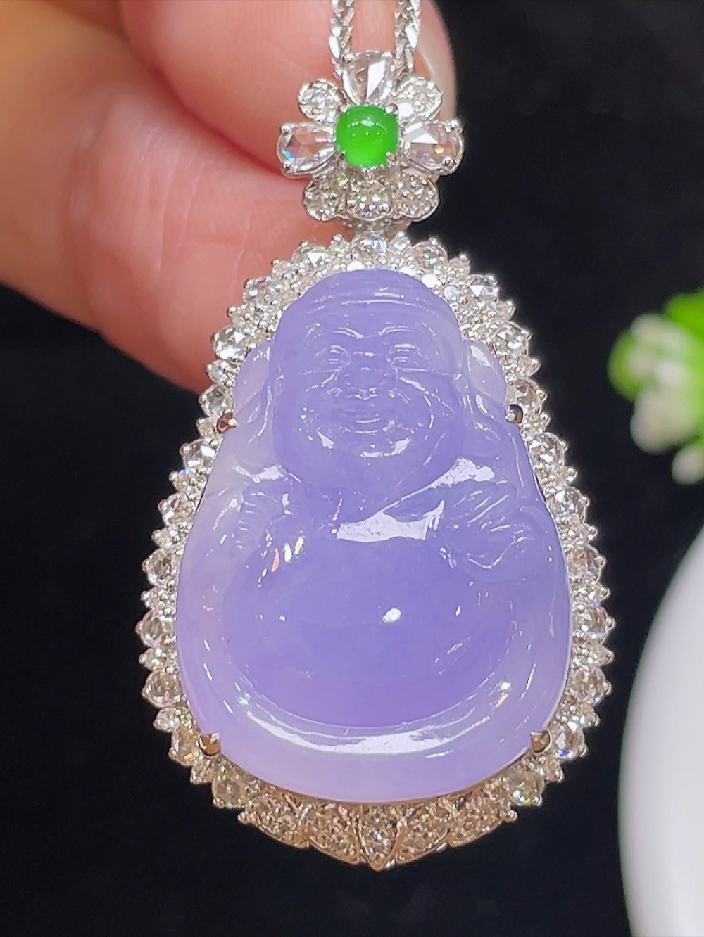 ️【冰种财神爷】大件饱满，通透水润，玉质细腻，翠色鲜艳，18k金奢华钻石镶嵌️，22.6-16.7-3.5