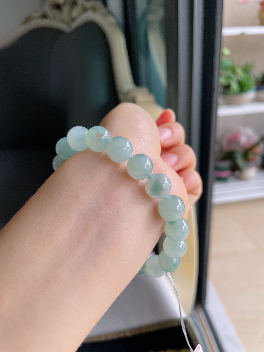 ️，缅甸天然翡翠A货，冰飘花手串，尺寸：10.5mm。【编3357】