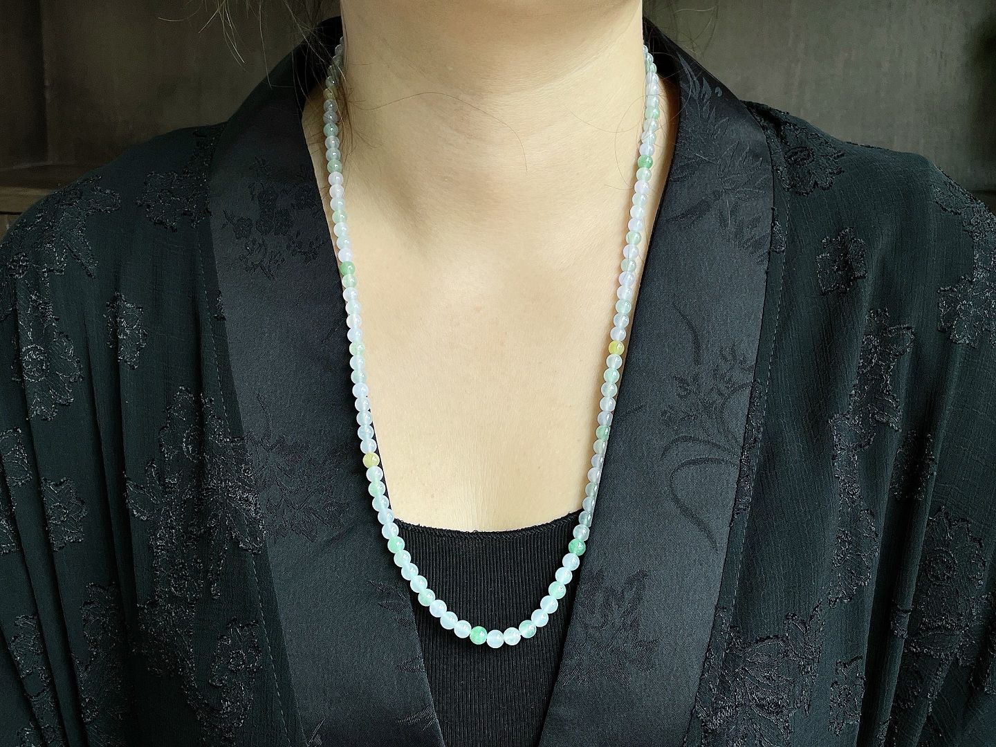 【珠子】冰多宝珠链圆珠珠子珠链【说明】性比高【尺寸】5.3-5.5mm 31cm【重量】34.5克