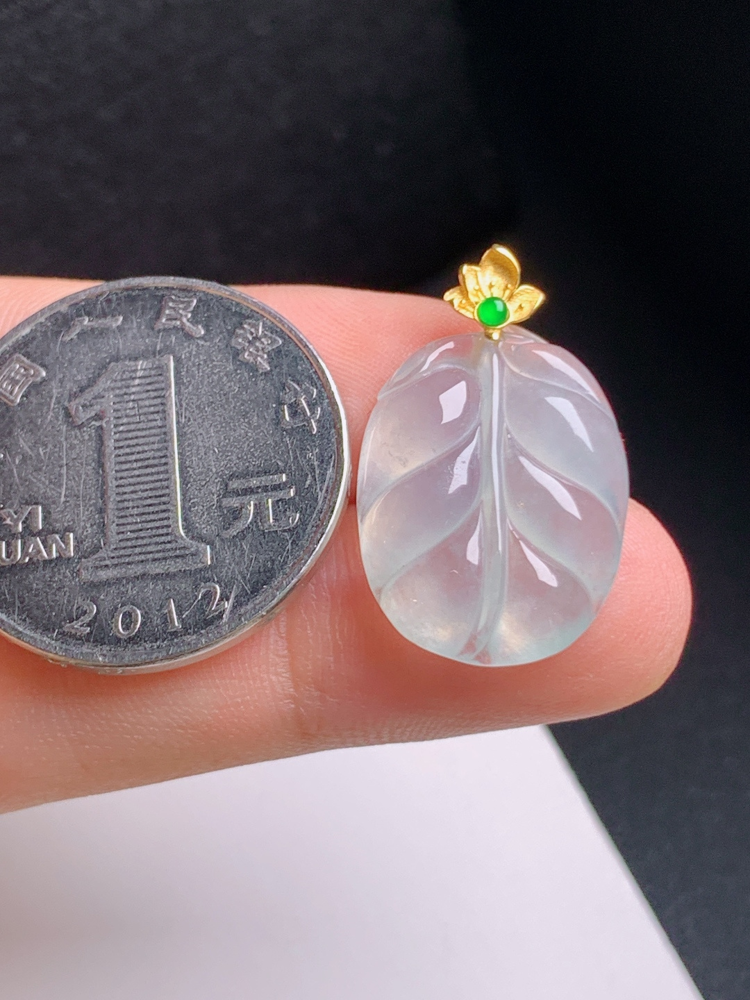 冰种树叶吊坠，清透起光，线条流畅，金枝玉叶，裸石19.3-15.5-4.725.3