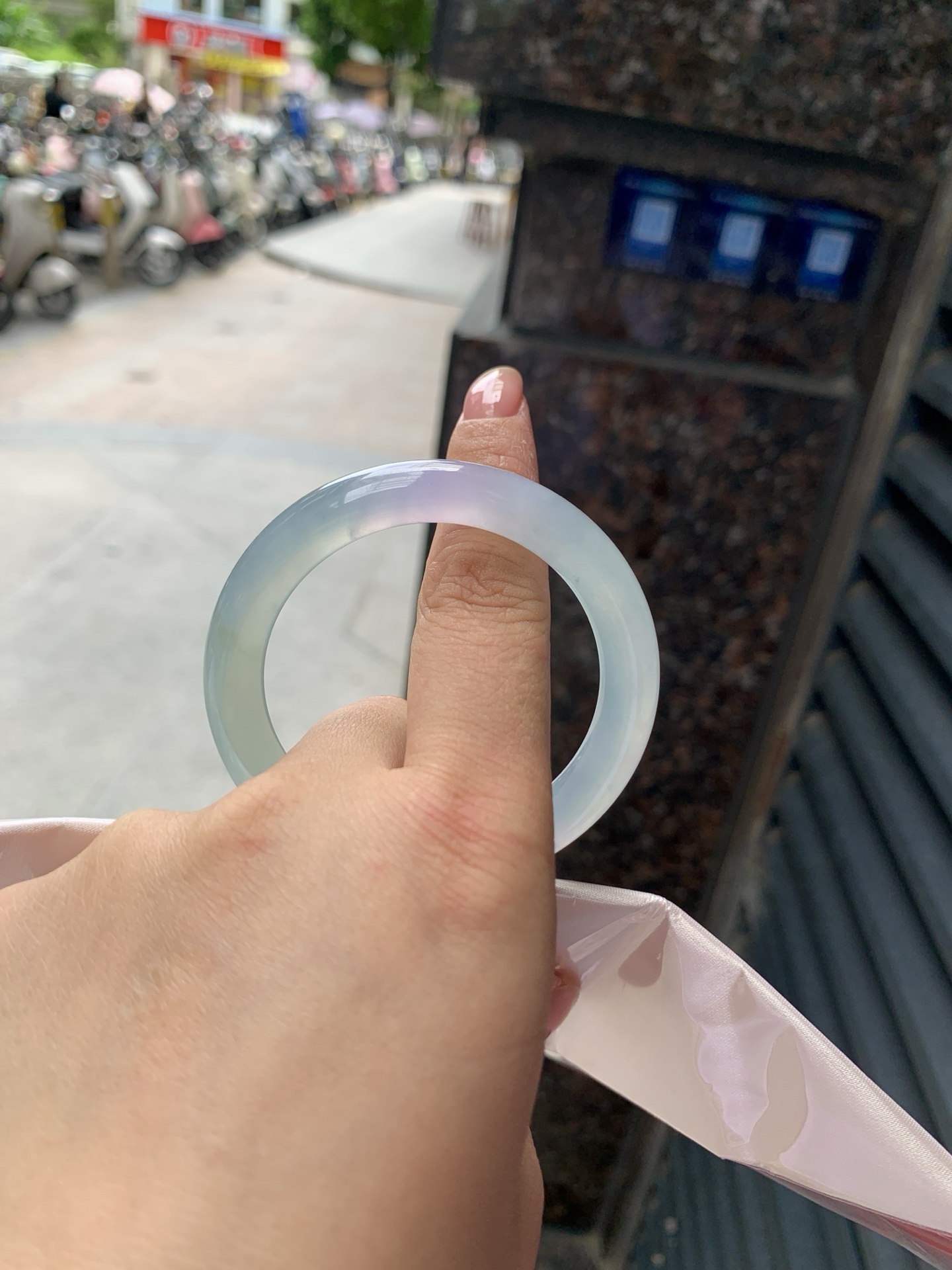 冰春彩圆条,0903-N1451,打灯纹裂，不扣