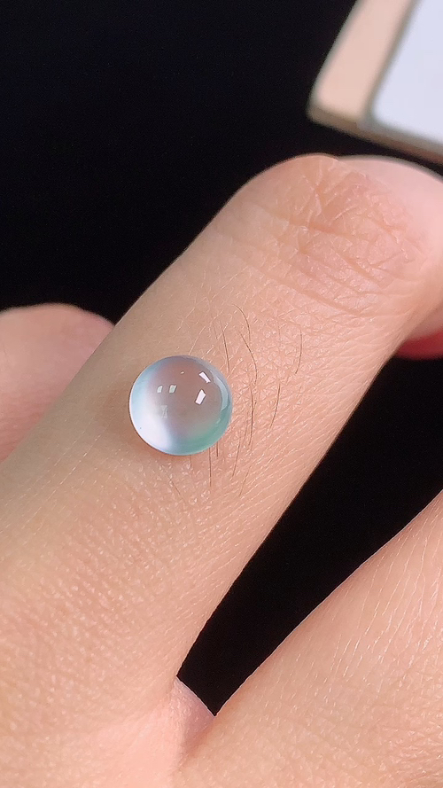 蛋面，无裂，尺寸:5.8-3.4mm
