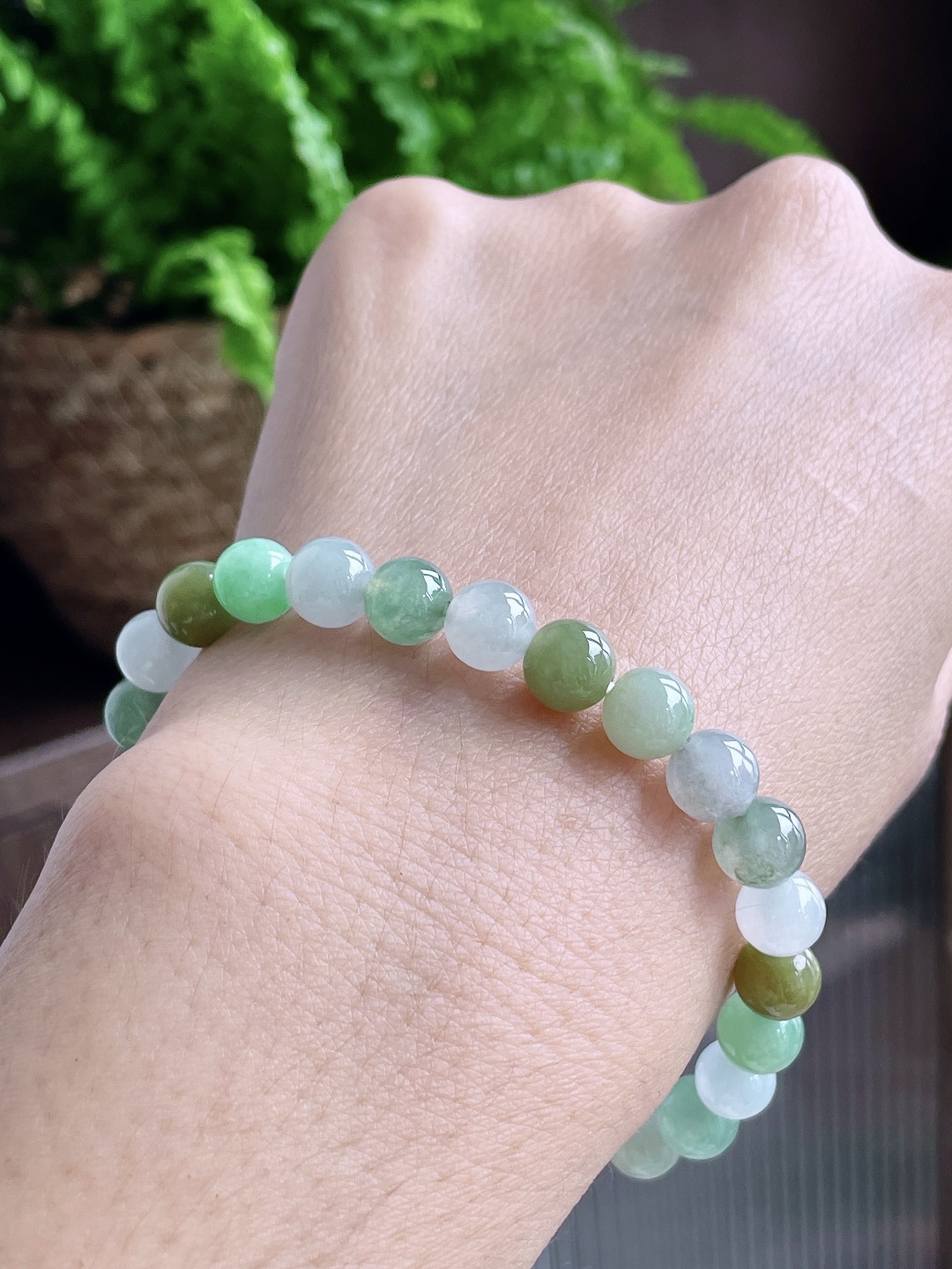 【珠子】冰多宝手串圆珠珠子手串【说明】性比高【尺寸】7.6mm【重量】18克