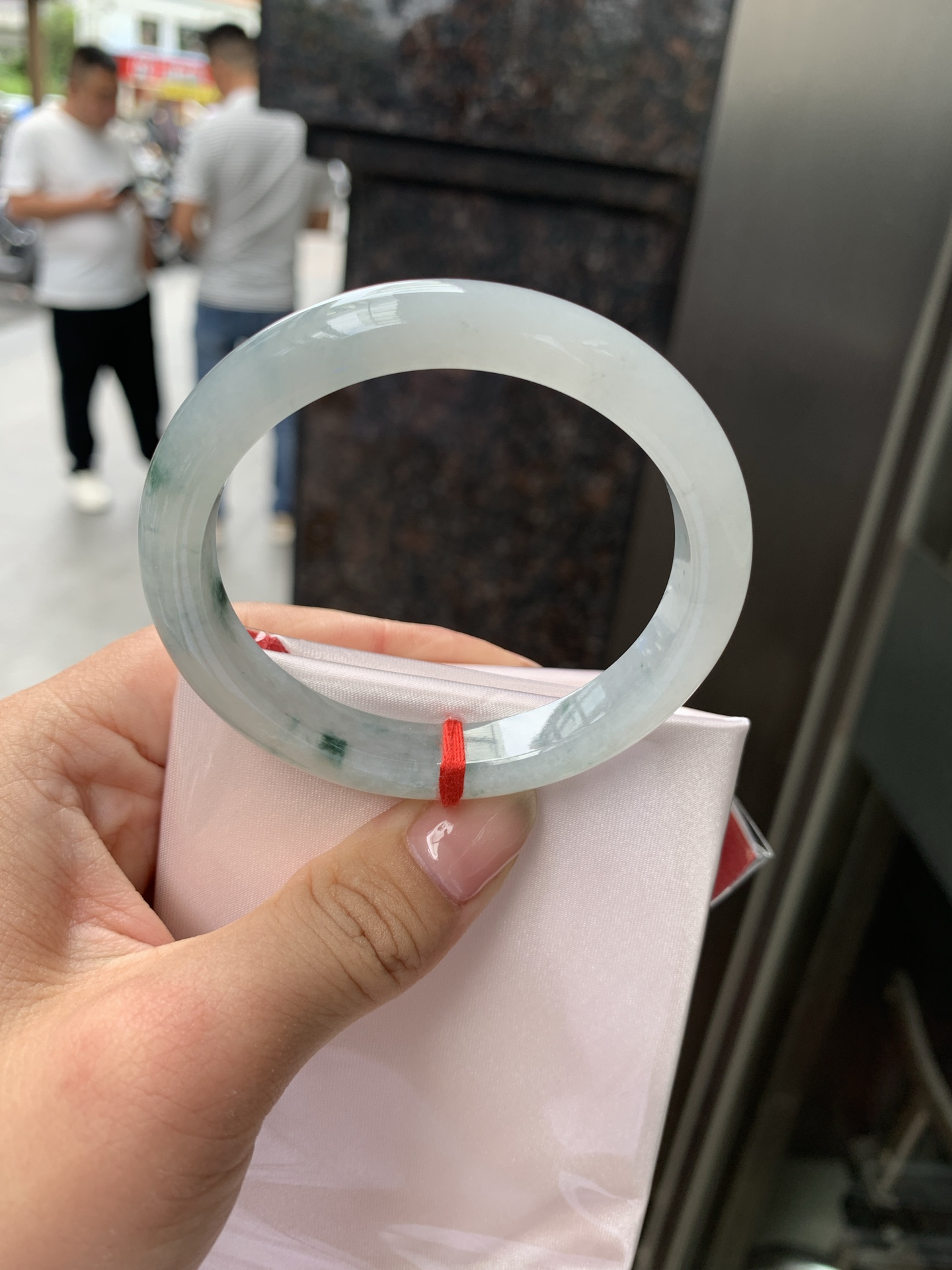 飘花贵妃,打灯细纹，一丢丢不影响