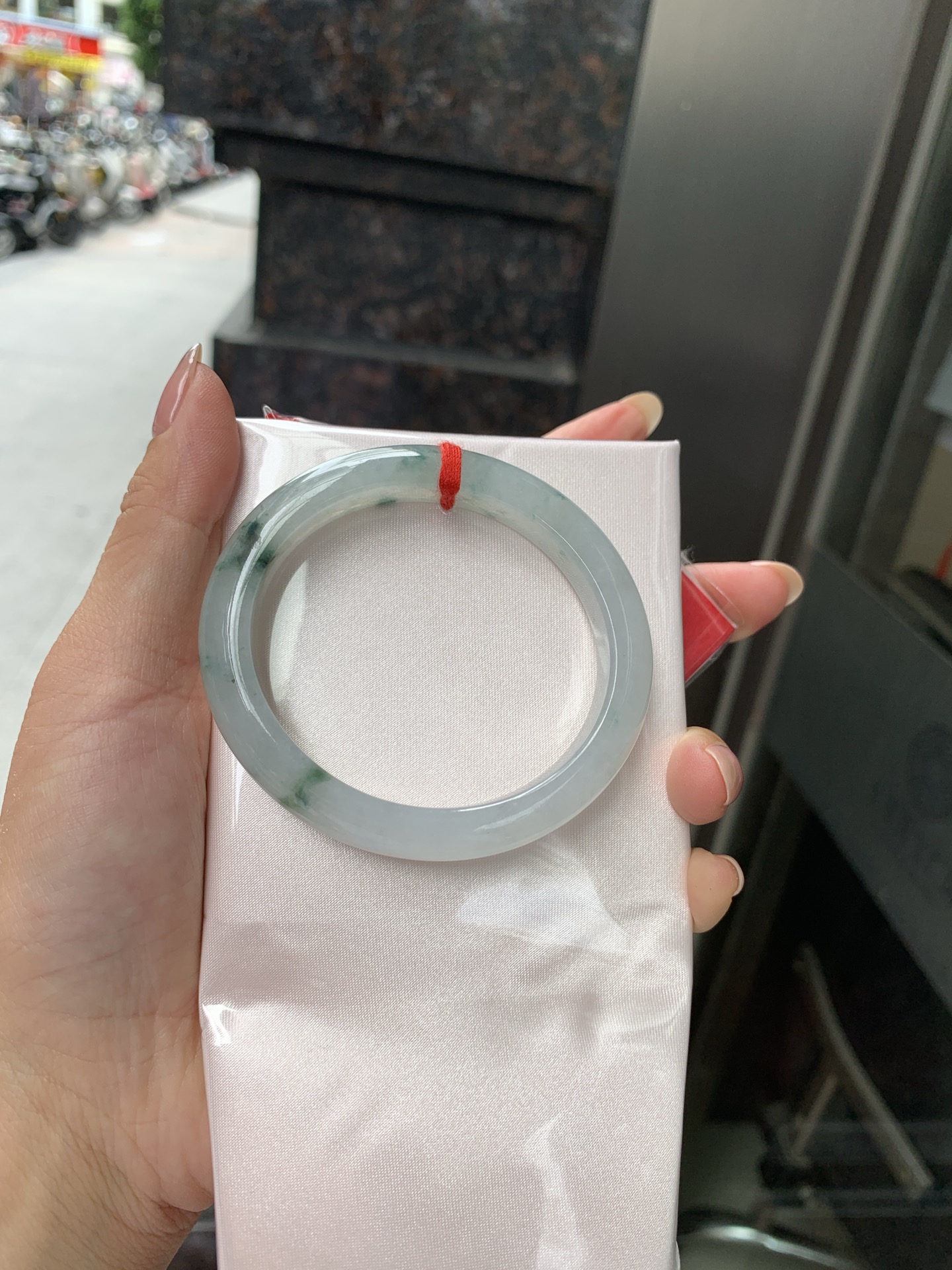 飘花贵妃,打灯细纹，一丢丢不影响