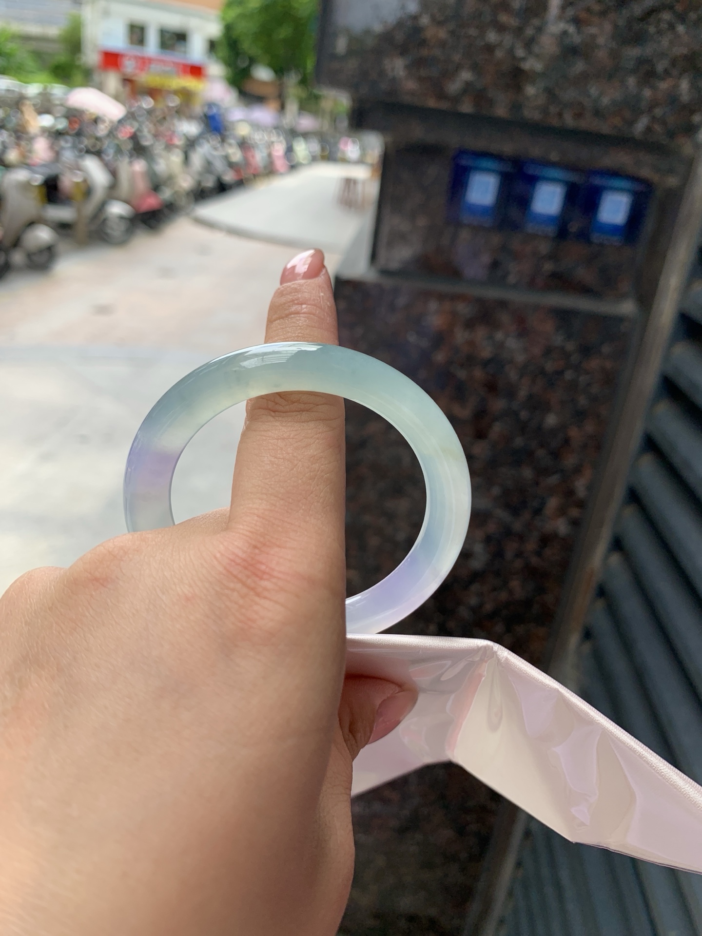 冰春彩圆条,0903-N1451,打灯纹裂，不扣