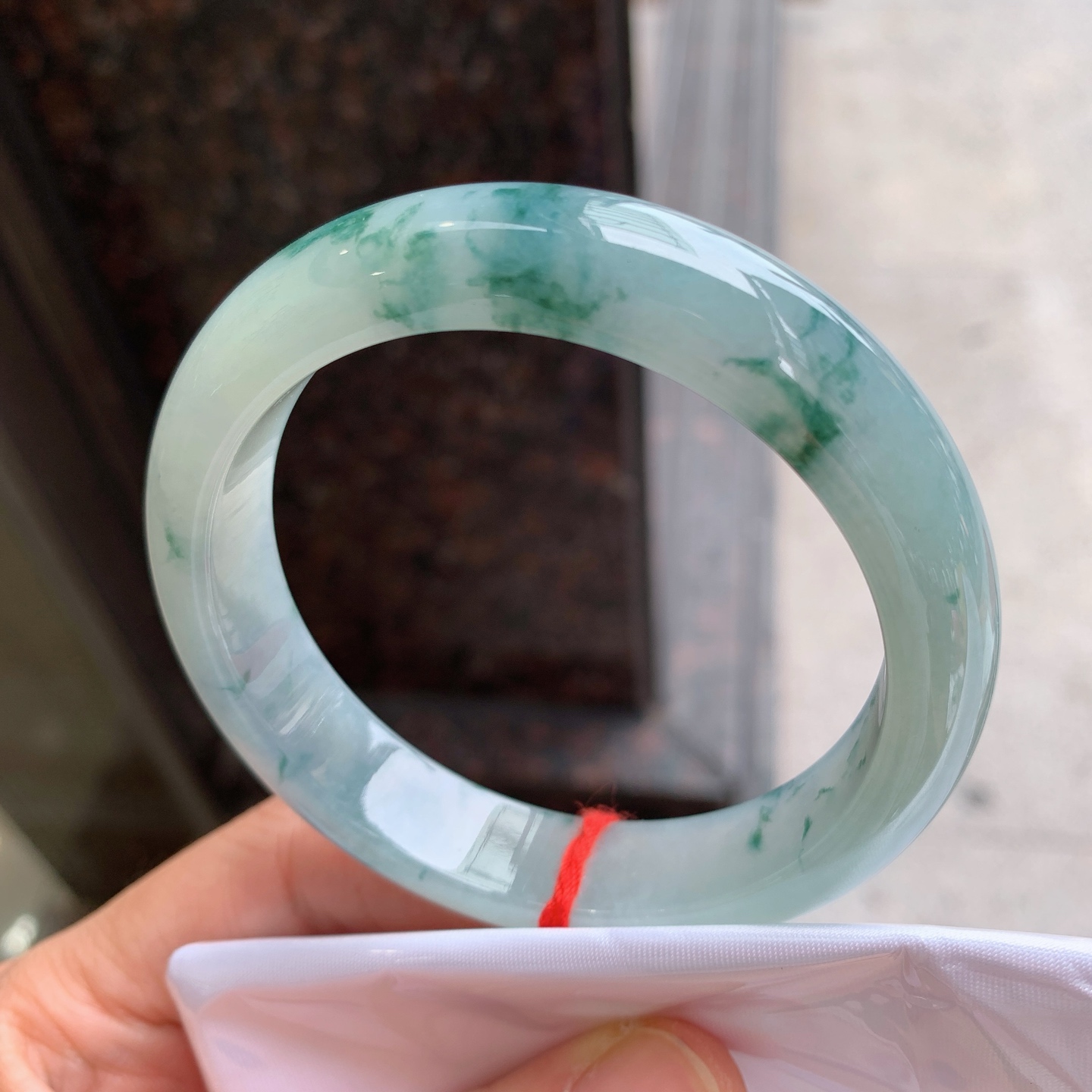 正圈飘花，无裂，细腻