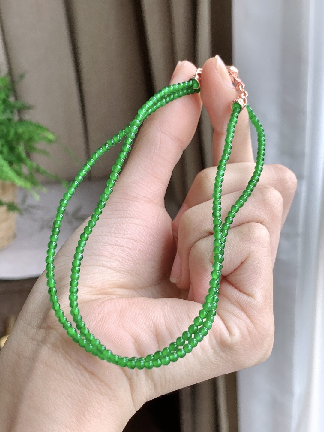 珠子冰阳绿珠链圆珠子珠链，性比高，尺寸2.6mm，26cm，重量7.1克