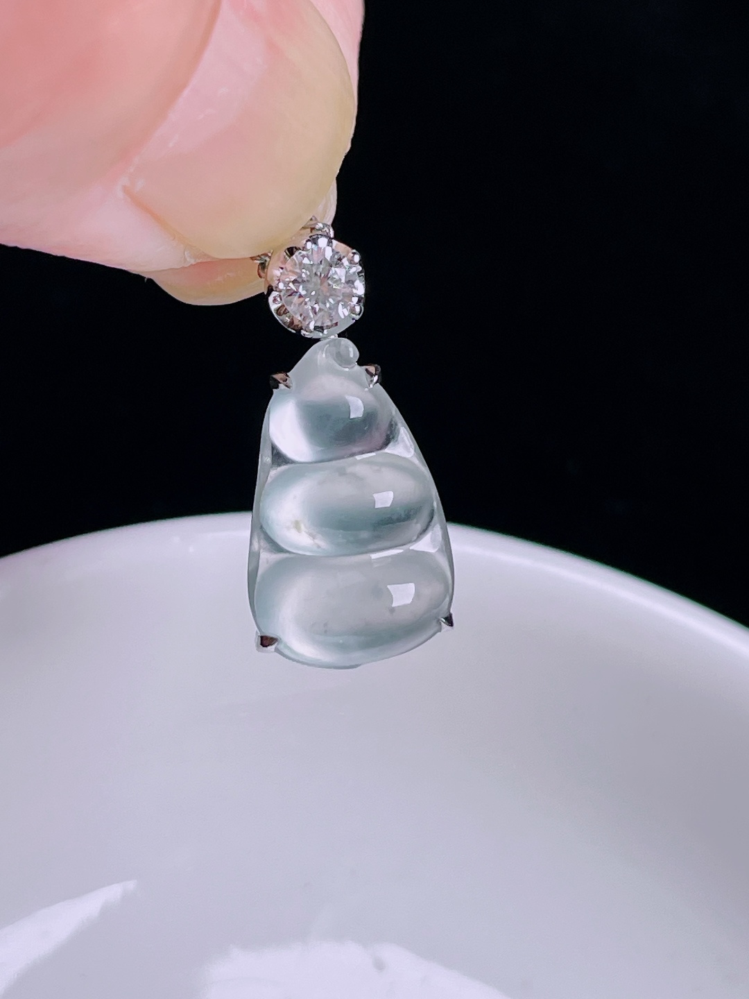 高冰豆子福豆，18k镶嵌，老种起光，细底通透，尺寸：21.5/10.4/6.6mm