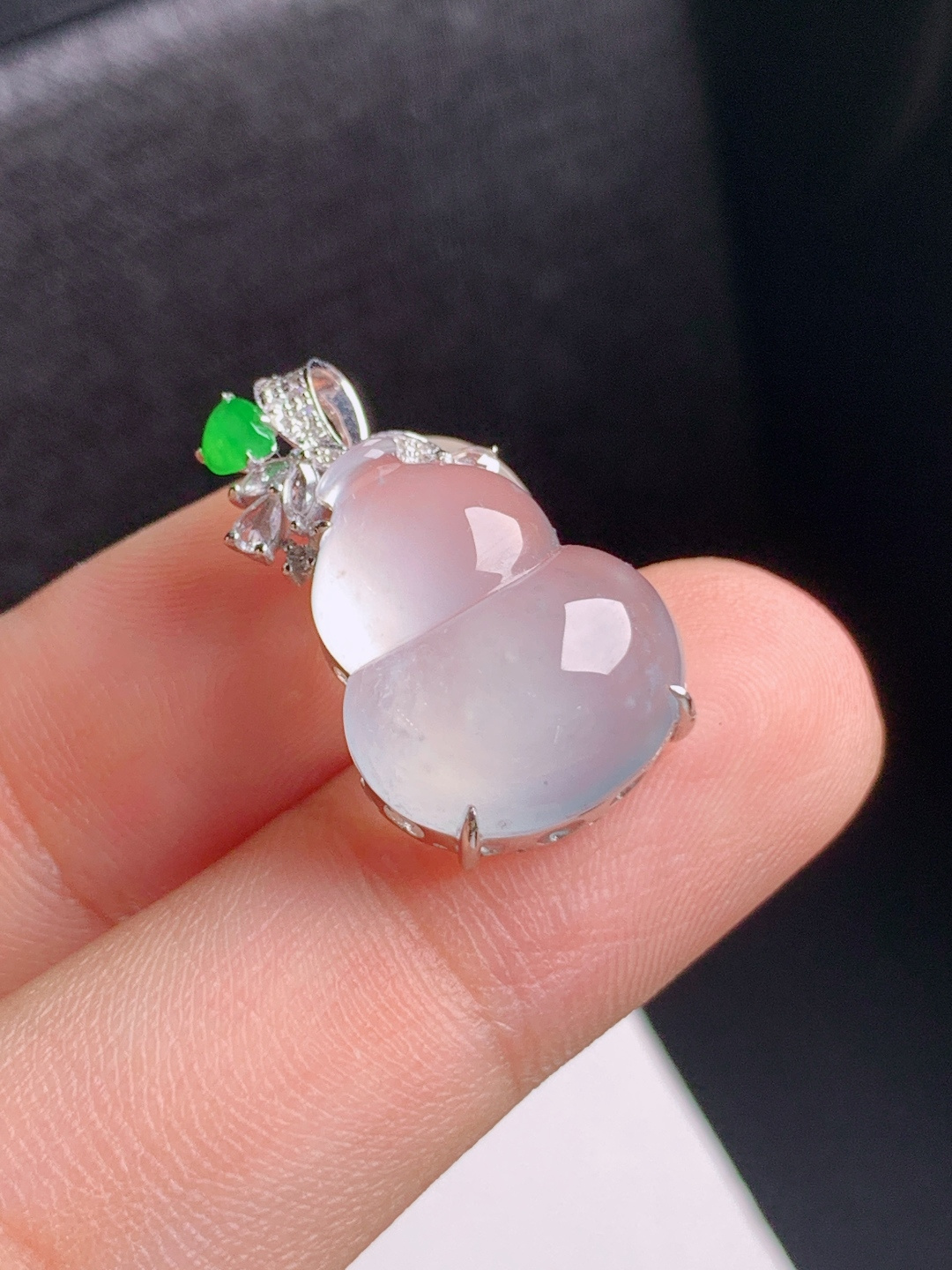 冰种葫芦吊坠，莹润饱满，胶感十足，福禄双全，083108