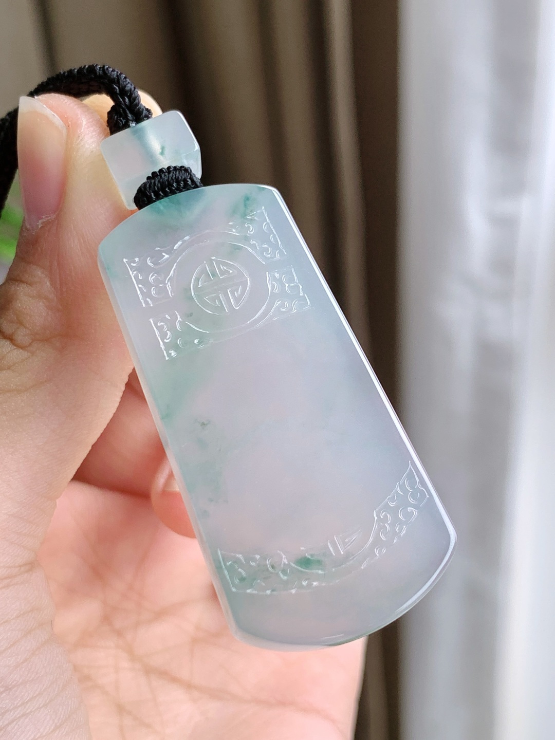 冰飘花仿古牌无事牌吊坠，缅料性比高，尺寸47-23.3-5.8，重量21克