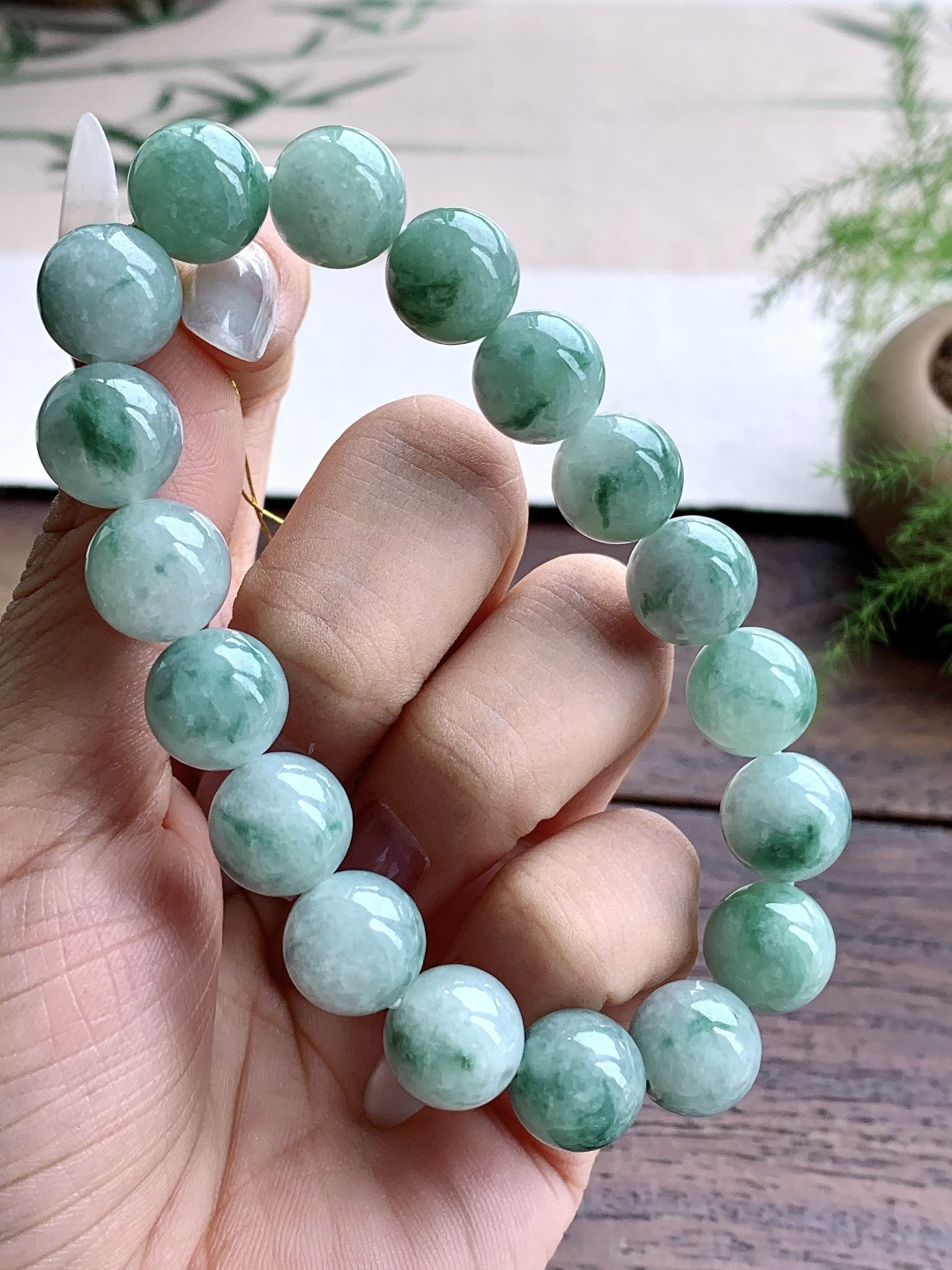 糯冰飘花手串圆珠子手串,性比高