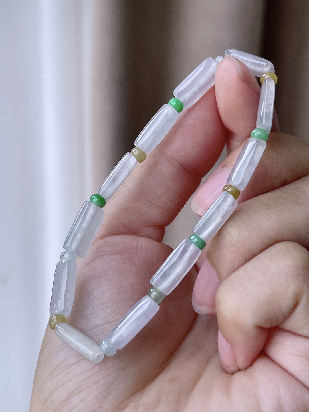白冰手串桶珠珠子手串,性比高