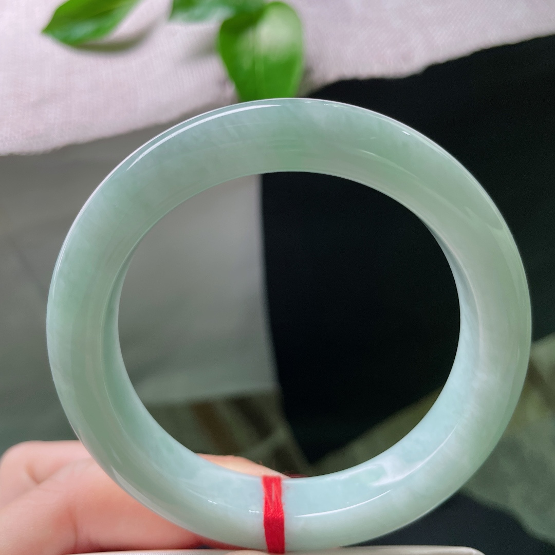绿底正圈，颜色清爽自然，落落大方，百搭，减龄，皮纹，ss58191a