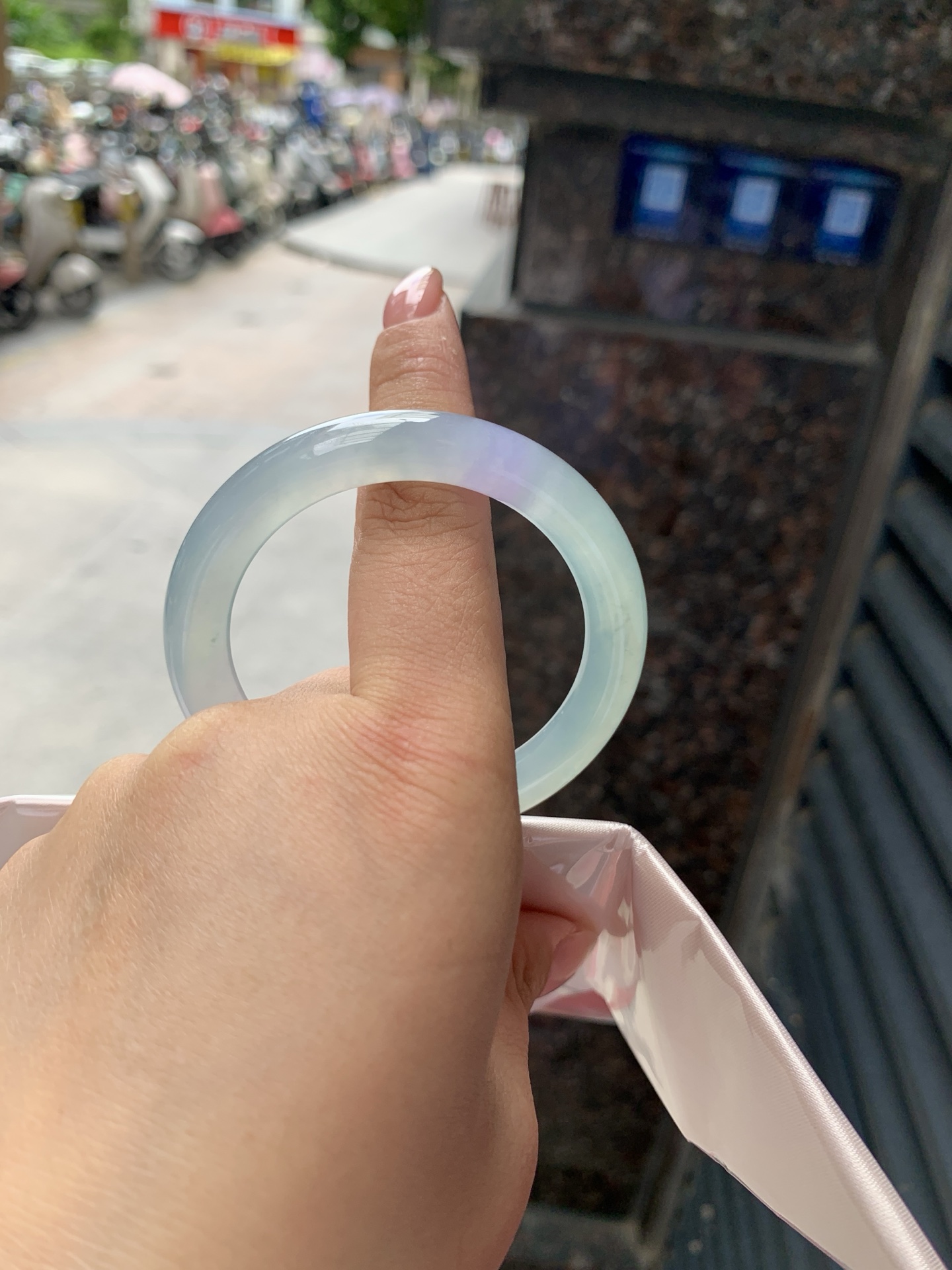 冰春彩圆条,0903-N1451,打灯纹裂，不扣
