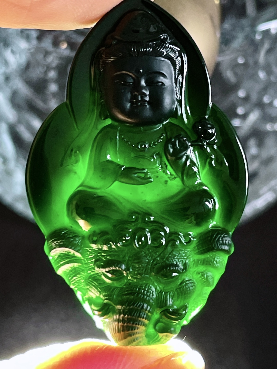 墨翠宝宝普贤菩萨牌吊坠,无裂,性比高,尺寸45.7-28.5-5.7,重量13.6克