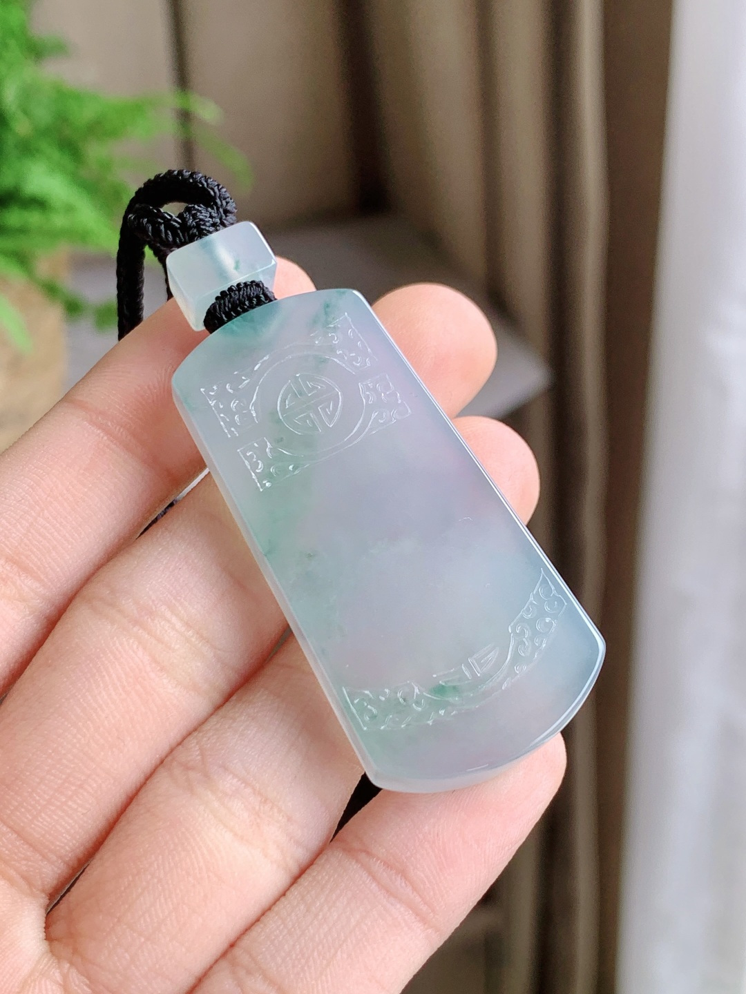 冰飘花仿古牌无事牌吊坠，缅料性比高，尺寸47-23.3-5.8，重量21克
