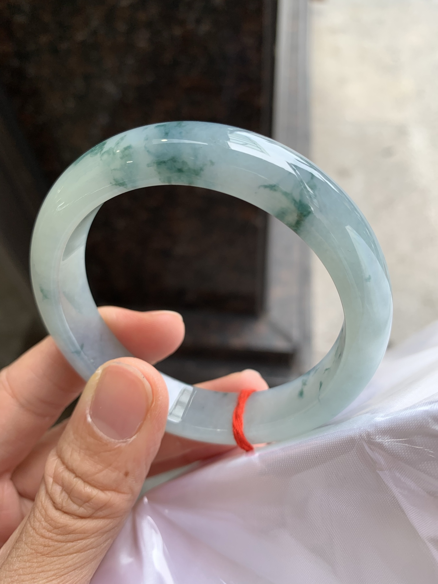 正圈飘花，无裂，细腻
