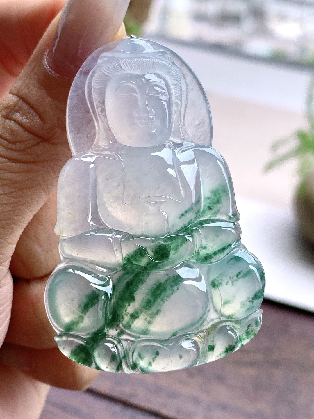裸石高冰飘绿花正装观音大观音吊坠,说明缅料性比高飘花厚装,尺寸57.7-37.6-6.3,重量22.5克