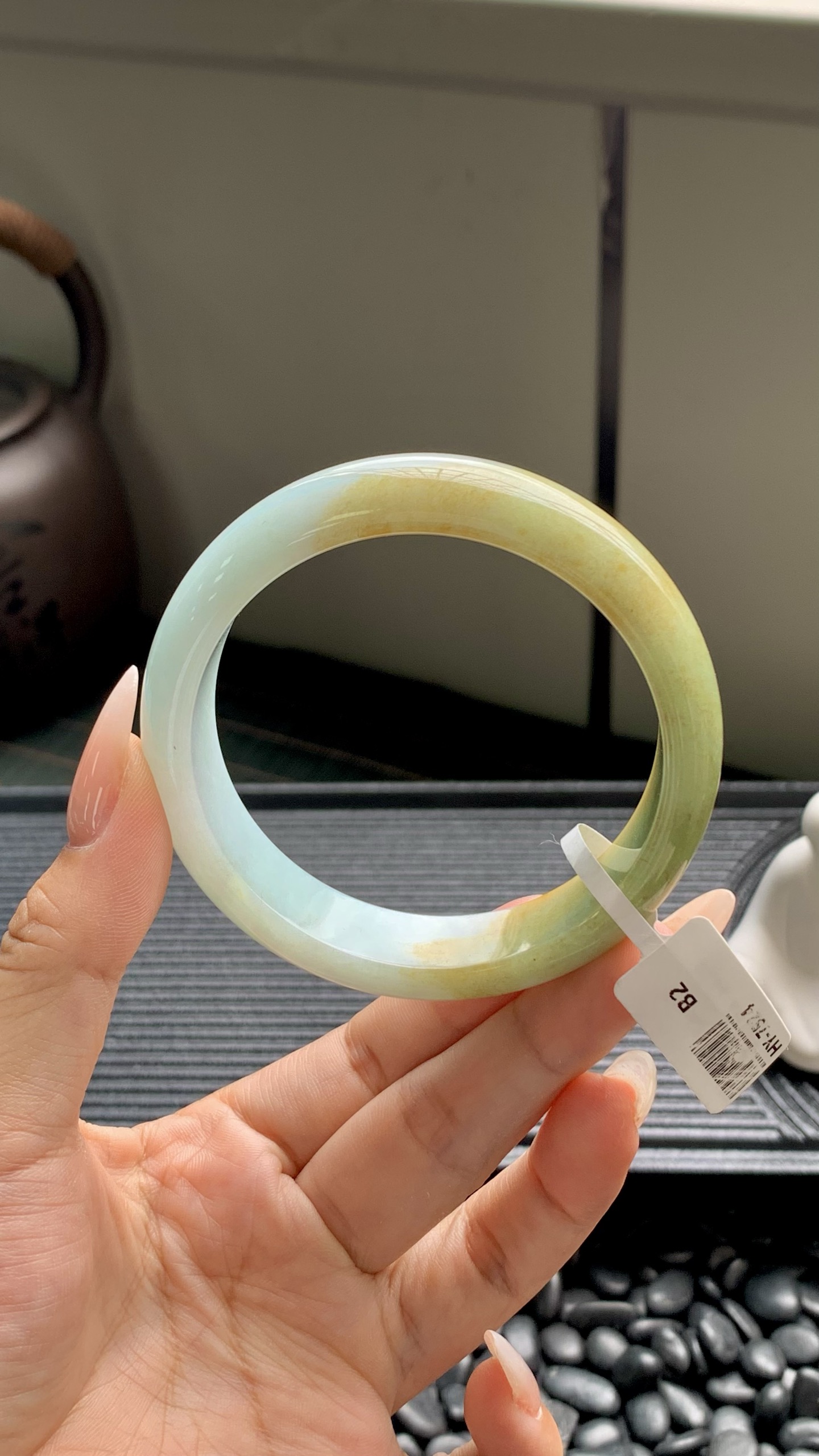 宽版黄翡半山水正圈成品 HY-7524 尺寸：57.5-15-8