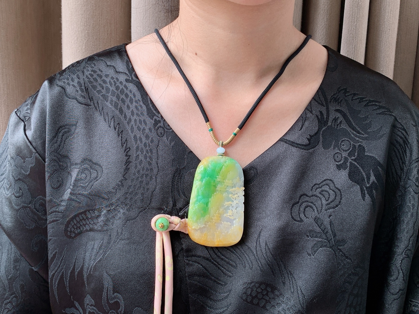 冰黄加绿大山水牌吊坠，飘阳绿大山水牌，超厚