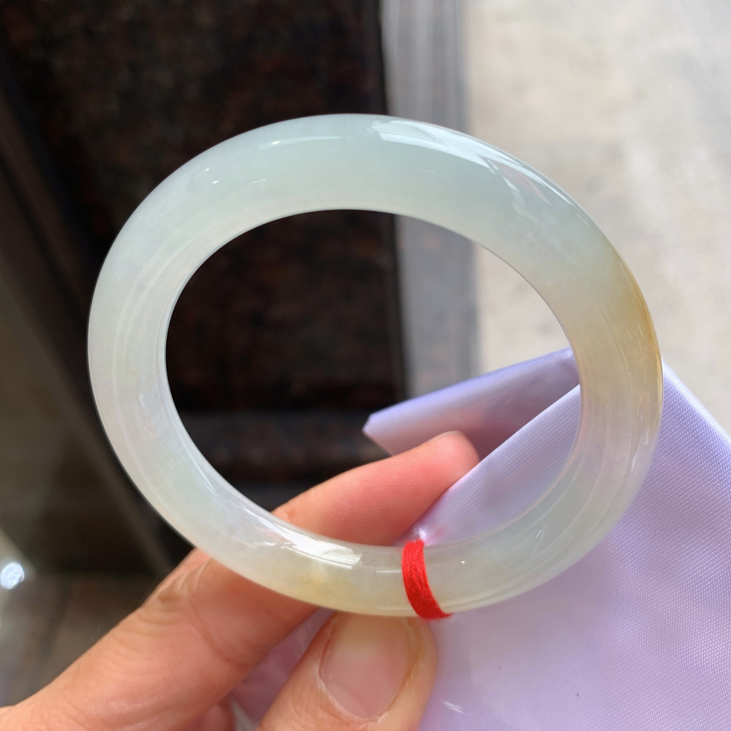 圆条冰黄翡，微细纹，尺寸：52.3/9.3，清爽