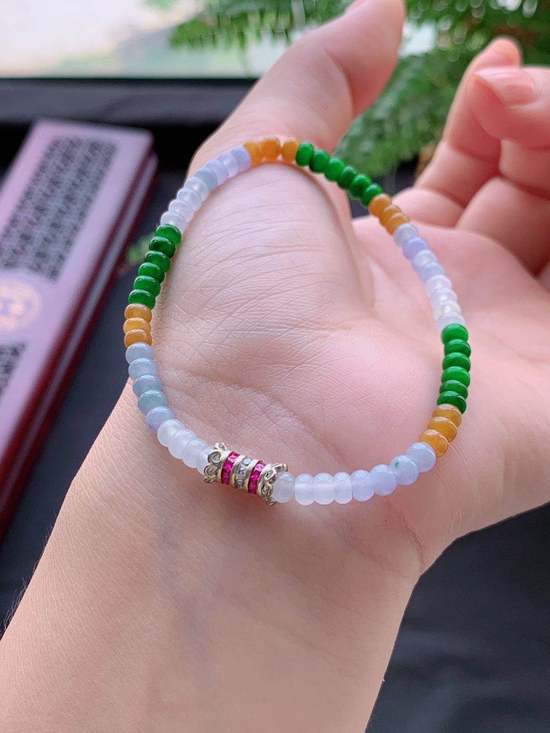 【珠子】冰多宝手串算盘珠珠子手串【说明】缅料 性比高【尺寸】4-3.2mm【重量】7.3克