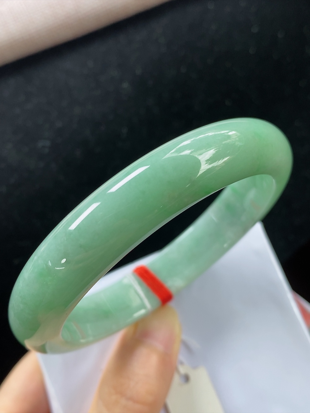 正圈底色手镯，圈口尺寸57.7-12.2-8.2mm,904xdz