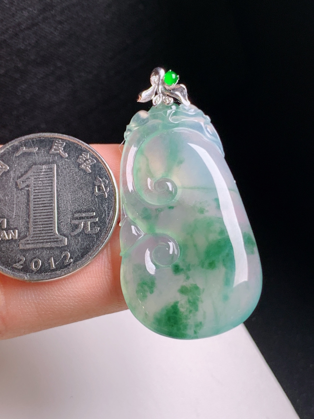 冰种飘花如意吊坠，种老通透，飘花灵动，吉祥如意，080902