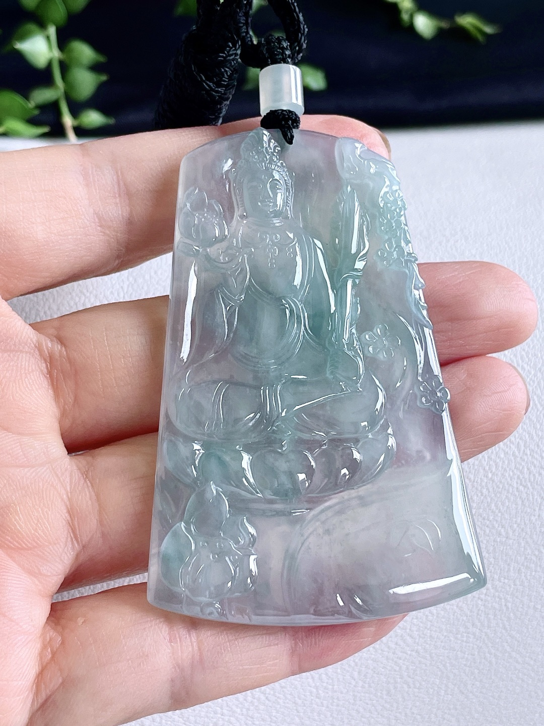 冰晴水虚空藏菩萨牌吊坠，无裂，性比高，尺寸69-45-5，重量38.6克