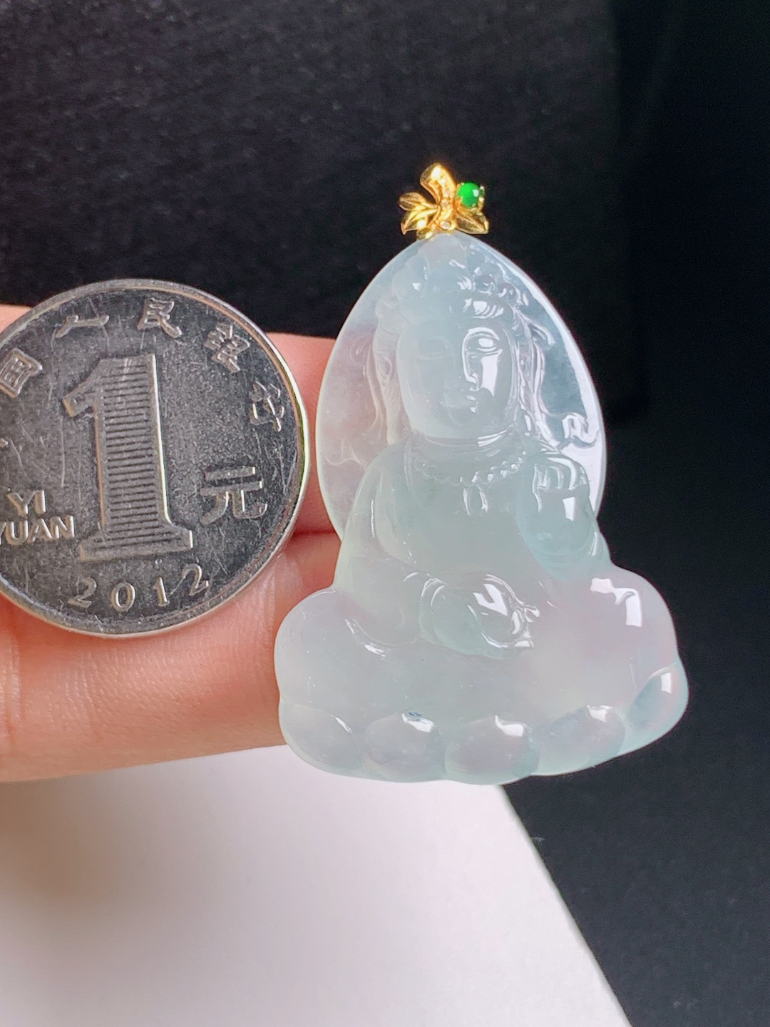 冰种观音吊坠，莹润起光，开脸端庄，普度安康，裸石37.1-26-10.243