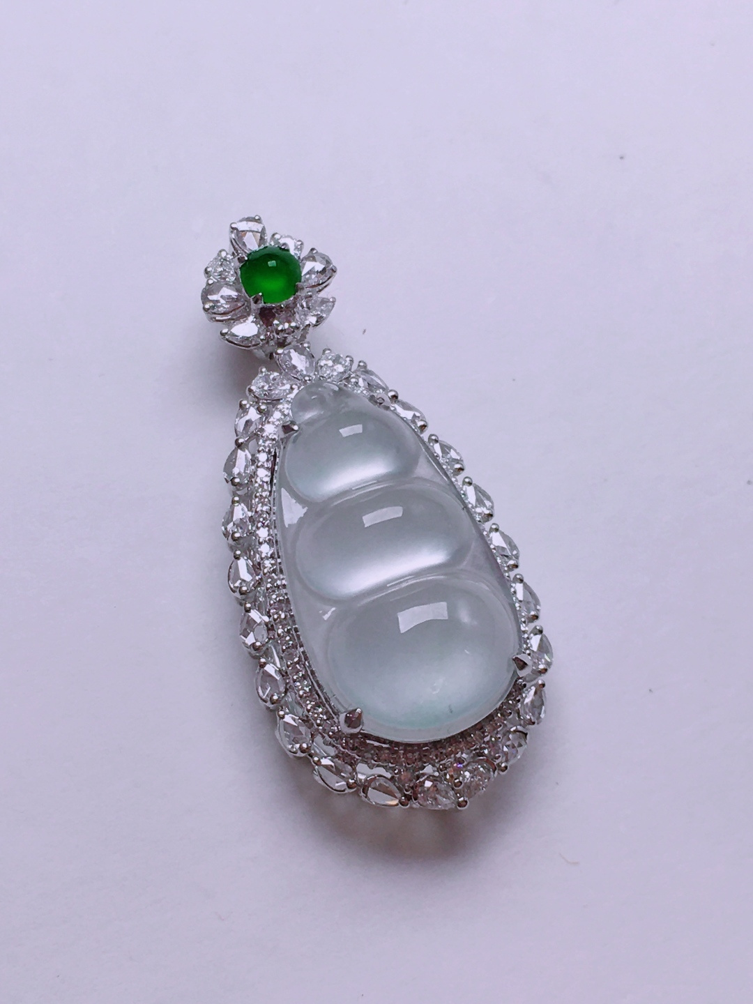 高冰福豆吊坠，晶莹剔透，新颖时尚，无裂，34.6