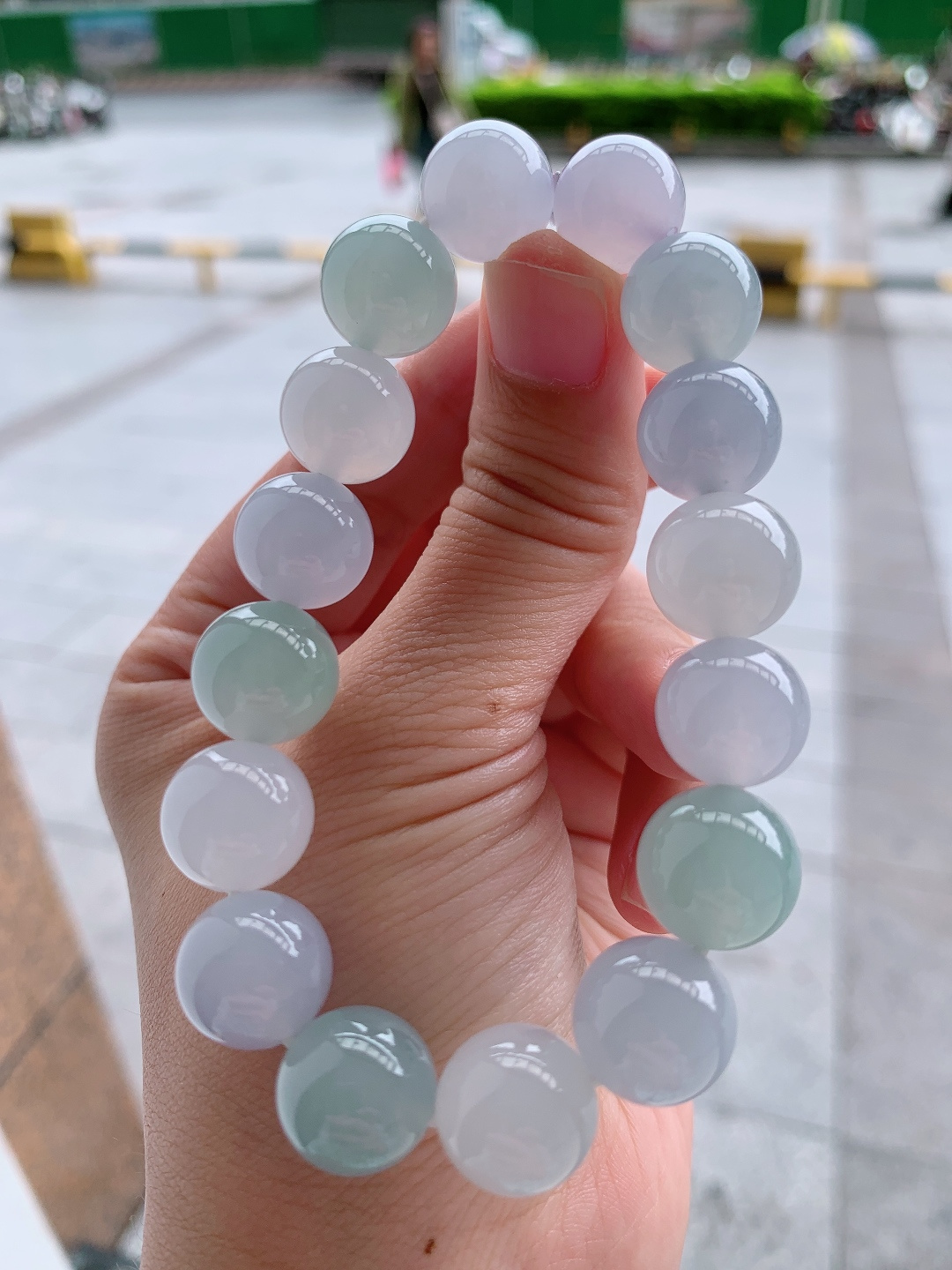 冰种春彩珠珠手串，水润清透，色彩柔和，清新雅致，卡12.2，19