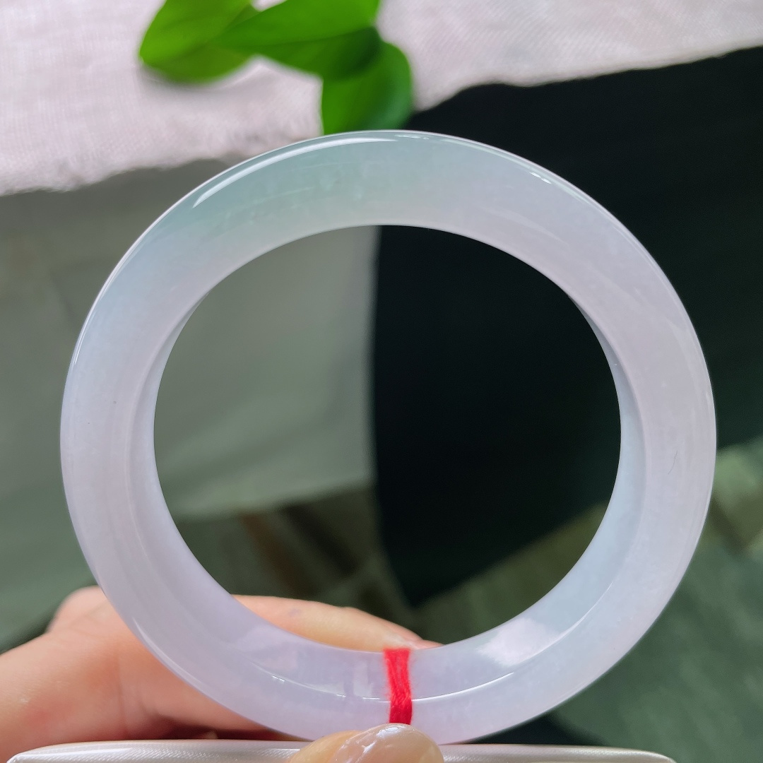 紫底正圈，无裂，温婉恬淡，紫气氤氲，零星洒金点缀其间，添几分天然灵趣，氛围感温柔仙气。ss58063