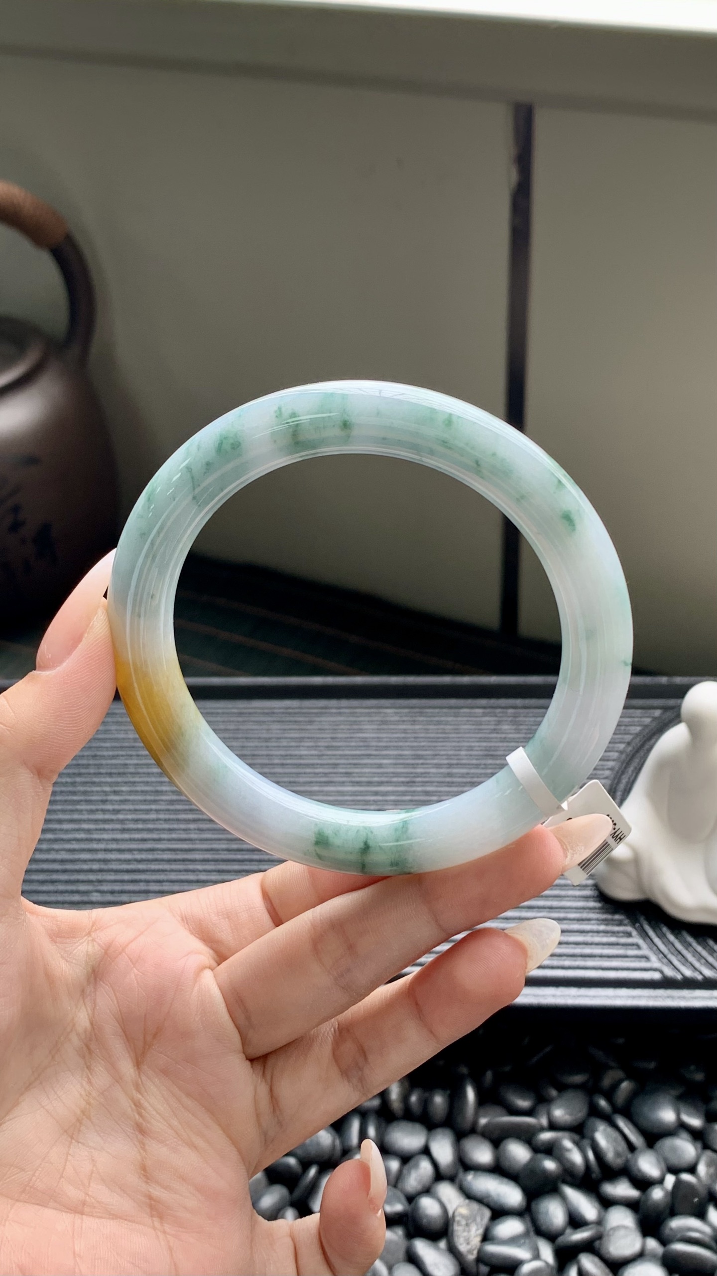 黄翡飘花大圈口圆条成品 HYY-3055 尺寸：62-11-11