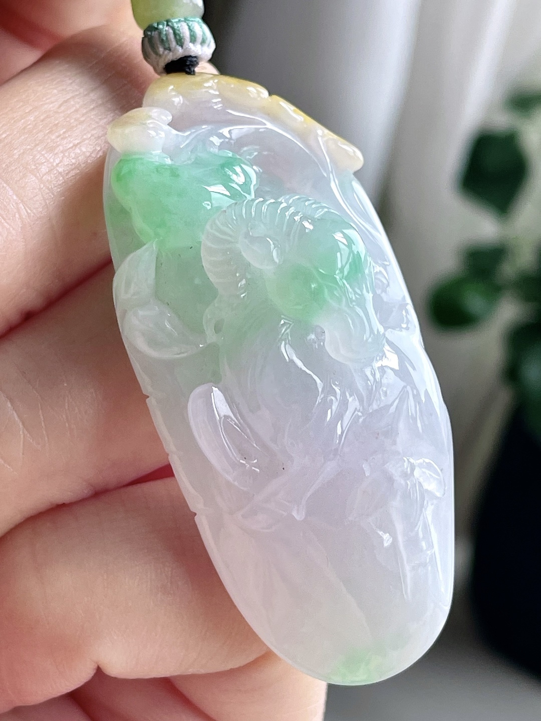 冰春彩生肖羊牌吊坠，无裂，性比高，超厚，53-25.3-17.4，29.7克
