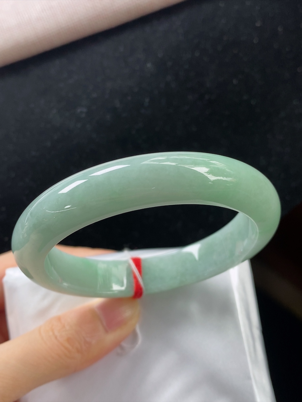 正圈底色手镯，圈口尺寸56.4-12.2-8.5mm,904xdz