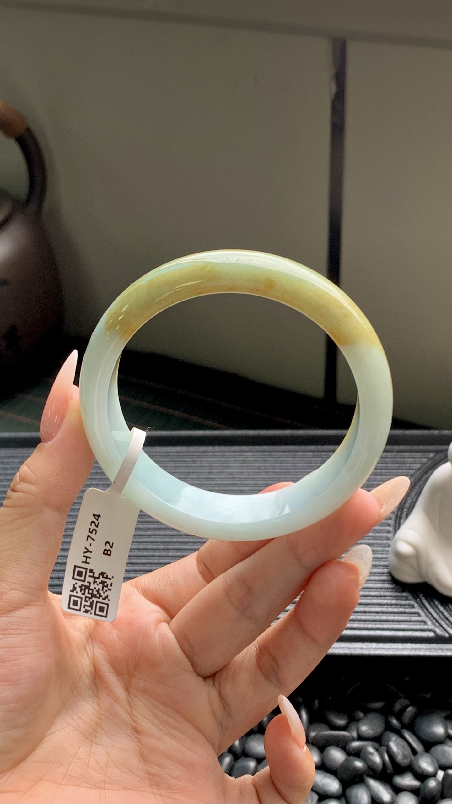 宽版黄翡半山水正圈成品 HY-7524 尺寸：57.5-15-8