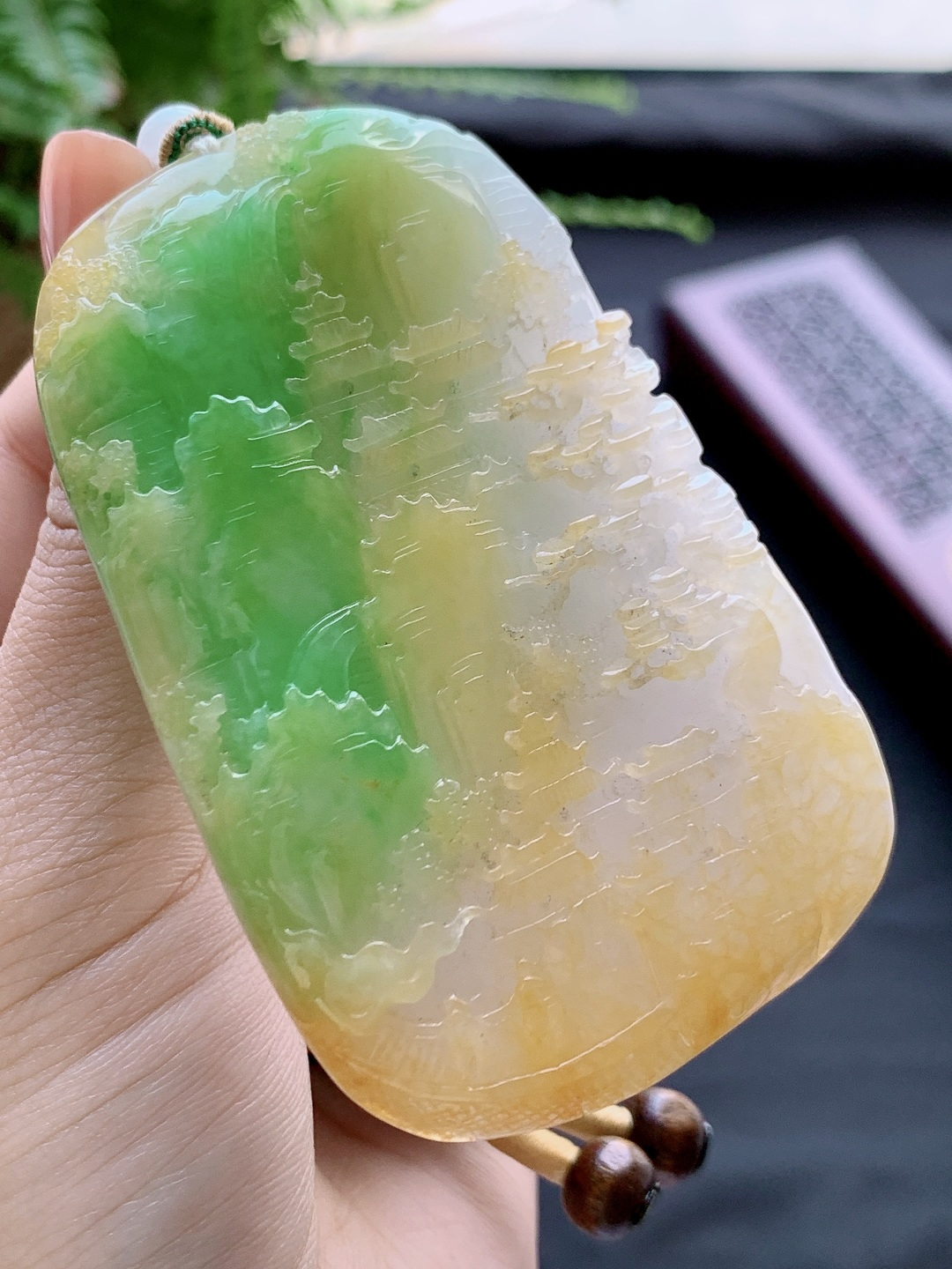 冰黄加绿大山水牌吊坠，飘阳绿大山水牌，超厚