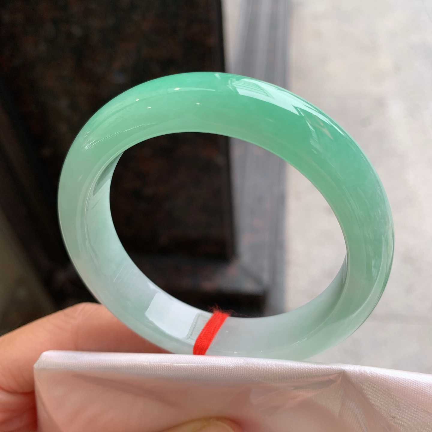 正圈飘绿 无裂 细腻