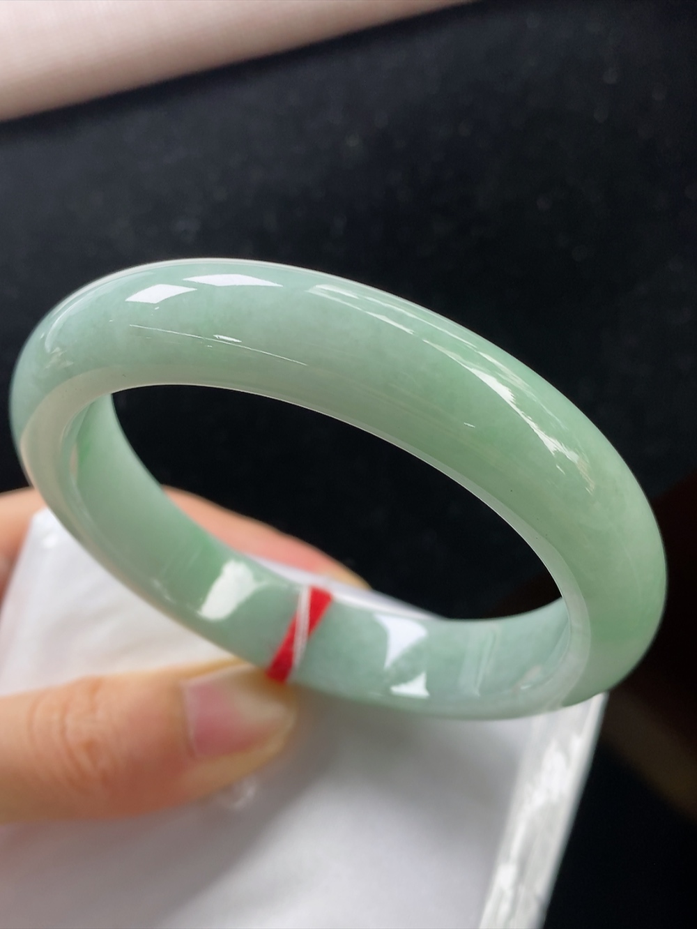 正圈底色手镯，圈口尺寸56.4-12.2-8.5mm,904xdz
