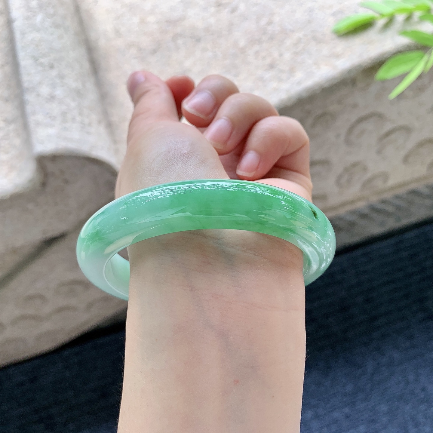 正圈62 63，细糯飘阳绿，水润，种老，细腻，无裂