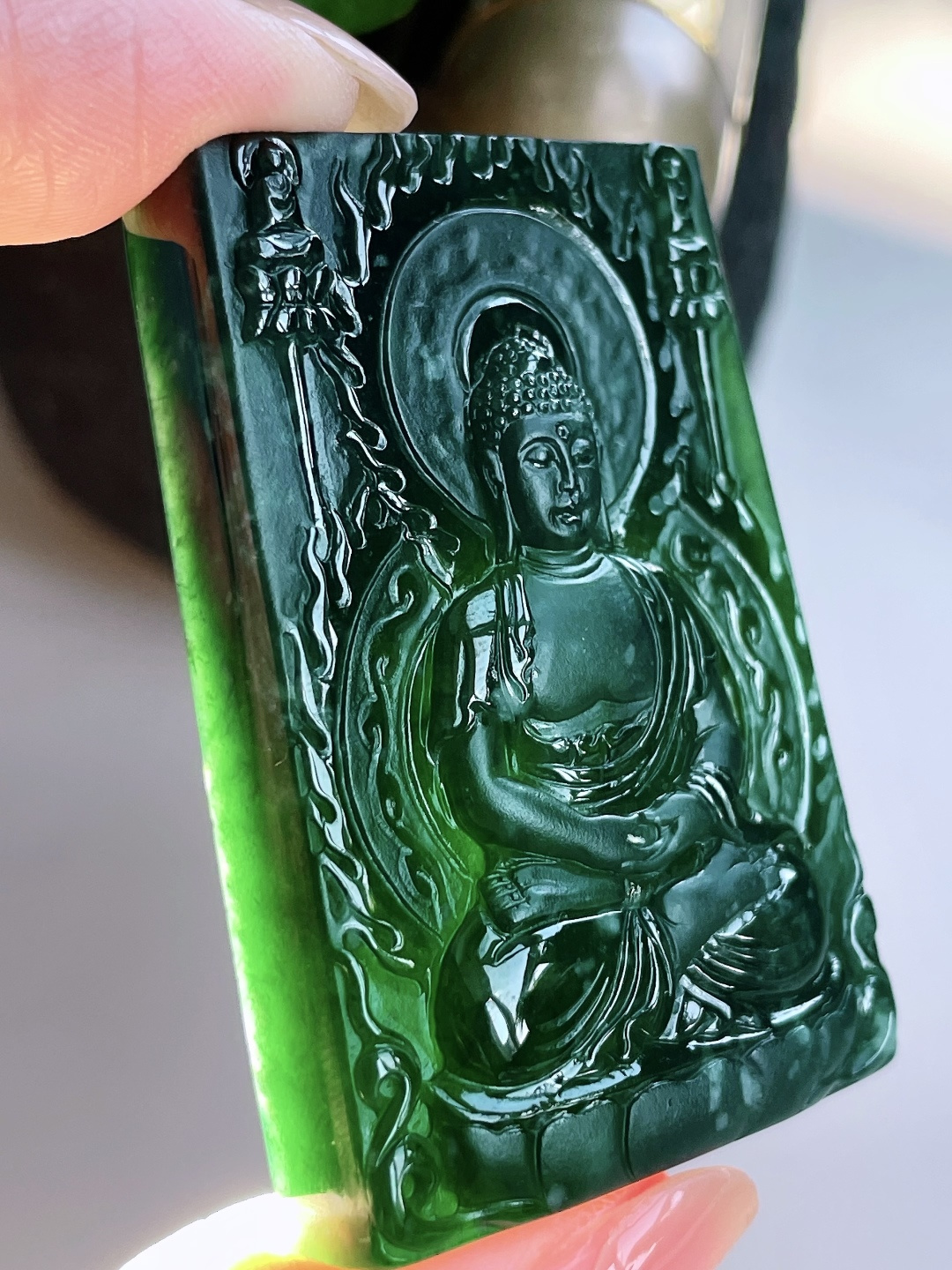 墨翠大日如来佛牌吊坠,说明,,性比高,超厚,尺寸50.8-36.5-10.2,重量51克