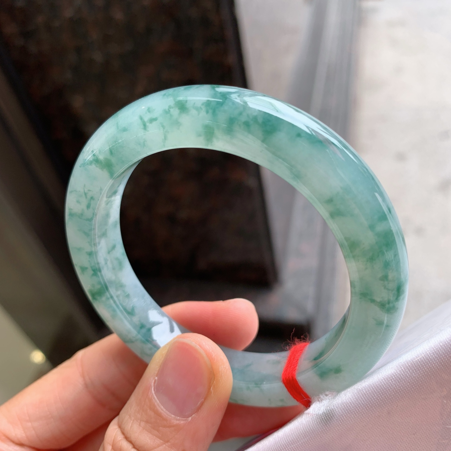 正圈飘花，无裂，细腻