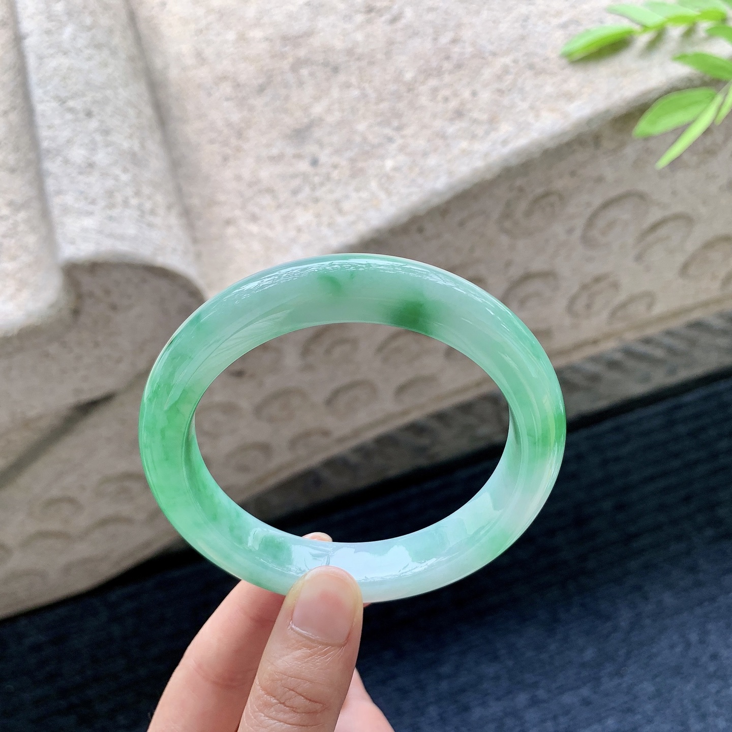 正圈62 63，细糯飘阳绿，水润，种老，细腻，无裂