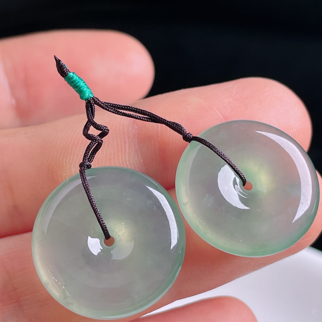 ️冰晴水平安扣耳坠，老种起光，细底通透，尺寸：20/5mm0904