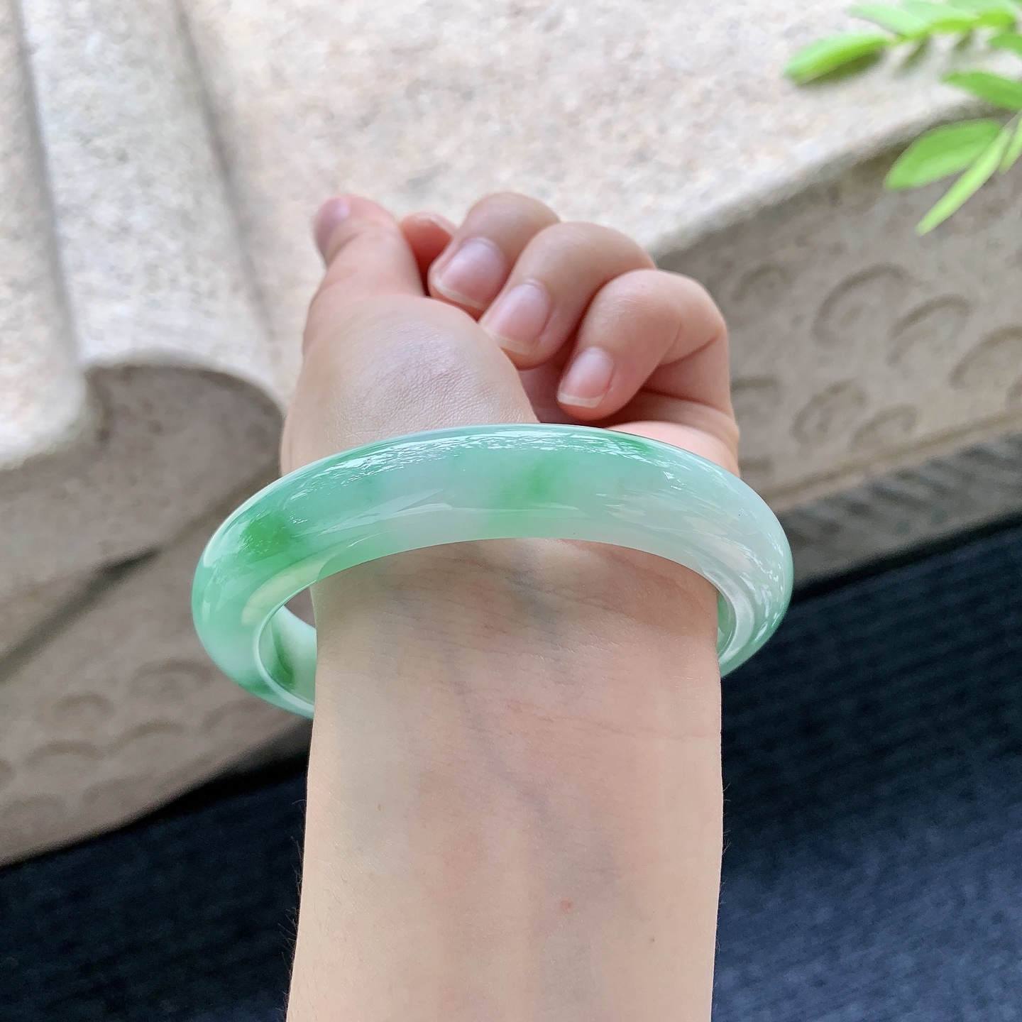 正圈62 63，细糯飘阳绿，水润，种老，细腻，无裂