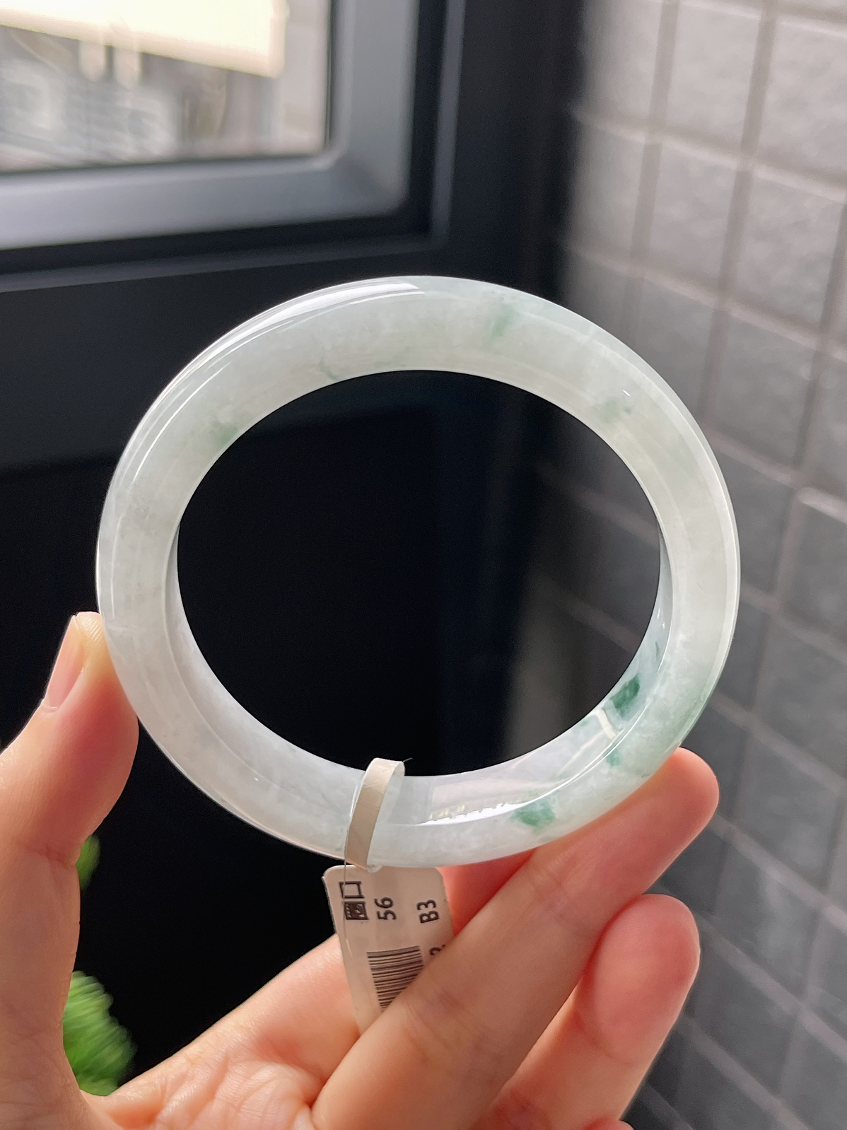 正圈55.8圈口，翡翠冰糯种飘花手镯