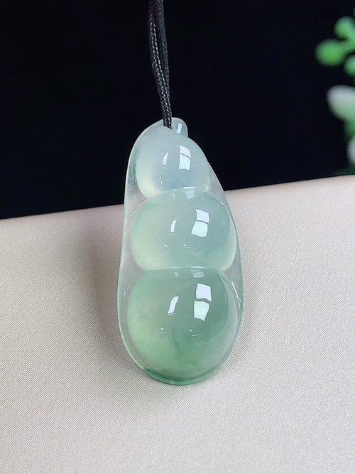 冰飘花福豆，无裂，尺寸25.9-11.8-7.1mm，j05apt