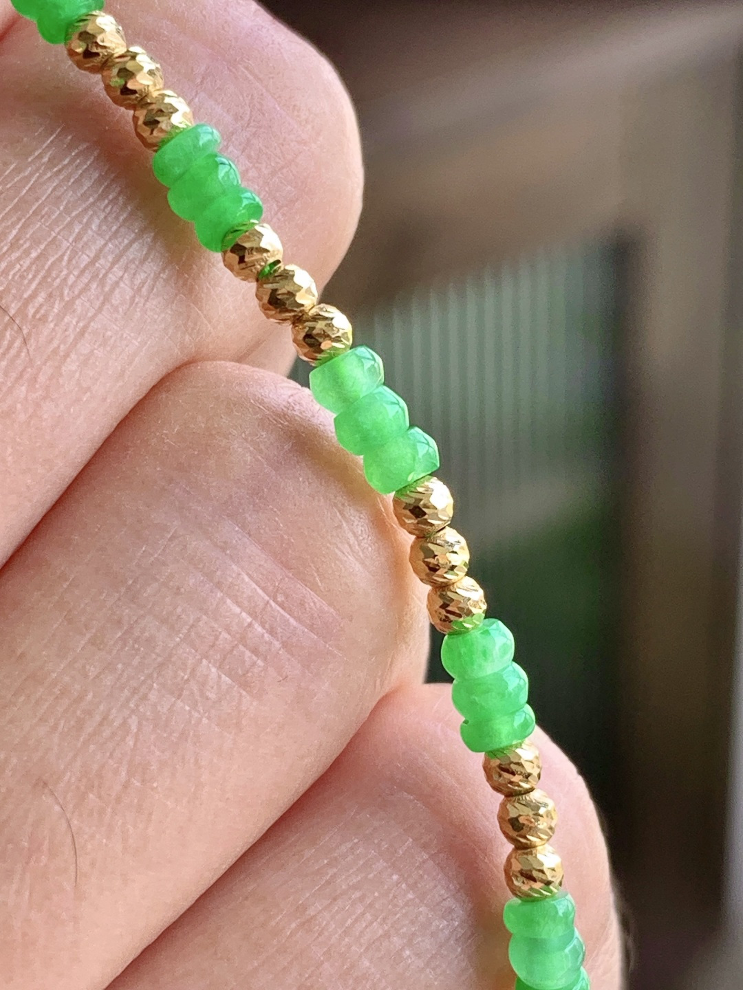 珠子冰阳绿算盘珠手链,性比高,尺寸2.7-1.4mm,重量1.8克